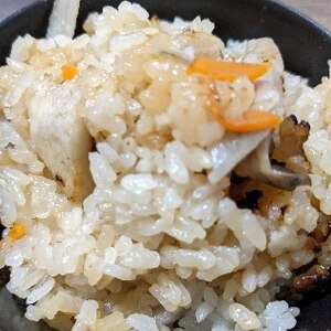 おかわり連発！簡単炊き込みご飯